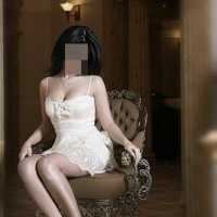 Toroslar Bölgesinden VIP Hizmetler Sunan Göz Alıcı Bir Escort: Damla